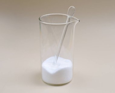 Borax (ayrıca sodyum borat, tincal ve tincar olarak da bilinir), Na2H20B4O17 kimyasal formülü ile bir tuz, susuz veya susuz sodyum borattır.