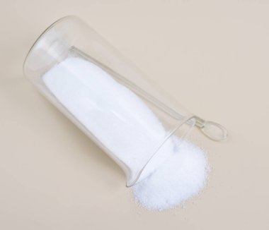 Sodyum sülfit veya sodyum sülfit, Na2SO3 kimyasal formülü ile birlikte inorganik bileşiktir.