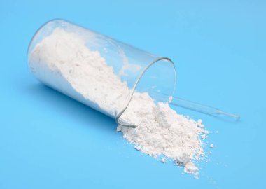 Kalsiyum hipoklorit CaOCl2. Kimyasal adı kalsiyum hipoklorit. Aynı zamanda kireç klorür de denir..