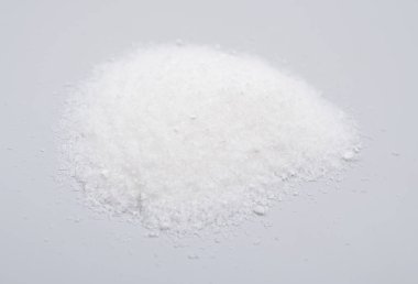 Propilparaben ayrıca propil paraben olarak da yazılır..