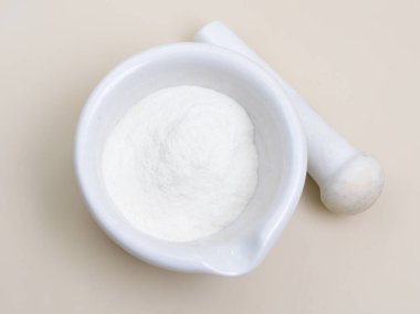 Hidroksiyetil selüloz, selülozdan elde edilen bir jel ve kalınlaştırıcı maddedir..