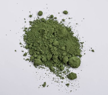 Krom III oksit veya krom formülü Cr2O3 olan bir inorganik bileşiktir.