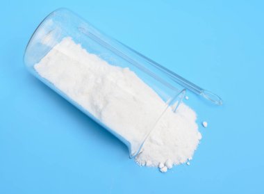 Racemic acid, optik olarak pasif veya ırksal asit formunun eski bir adıdır.