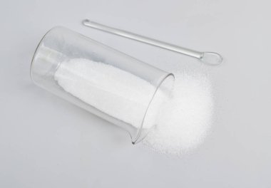 Sodyum persülfat formülü Na2S2O8 olan inorganik bileşiktir.