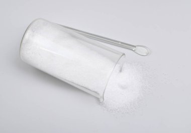 Urea ya da karbamide de denir.