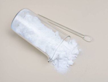 Potasyum persülfat formülü K2S2O8 olan inorganik bileşiktir. Potasyum peroksidisülfat olarak da bilinir.