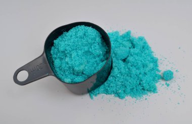 Nikel II sülfat ya da nikel sülfat..