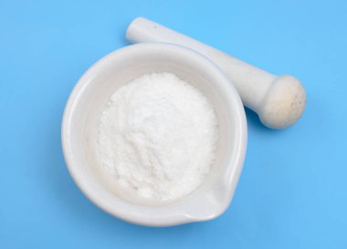 Vanillin moleküler formülü C8H8O3 olan organik bir bileşiktir. Bu bir fenolik aldehit..