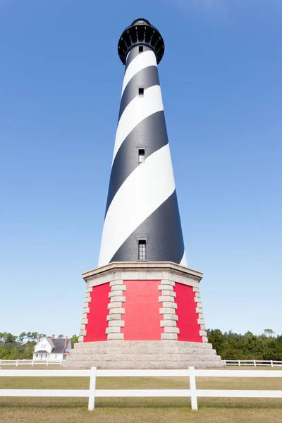 Cape Hatteras Lighthouse Historická Námořní Navigační Infrastruktura Vnějších Březích Ostrov — Stock fotografie