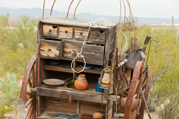 历史上有名的马车厨房在沙漠中腐烂 美国亚利桑那州图森市附近的历史场景 — 图库照片