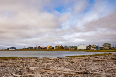 Tuktoyaktuk 'lu Hamlet, Beaufort Denizi kıyısında bir Inuvialuit topluluğu ya da Kuzeybatı Toprakları' nda Arktik Okyanus, NWT, Kanada