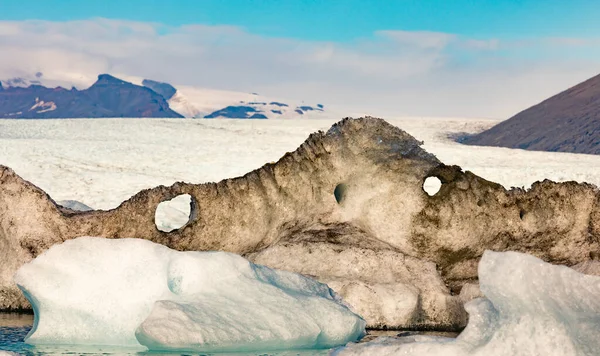 Грязный Ледниковый Покров Тает Ледниковой Лагуне Джоколсарлон Конце Огромного Ледникового — стоковое фото