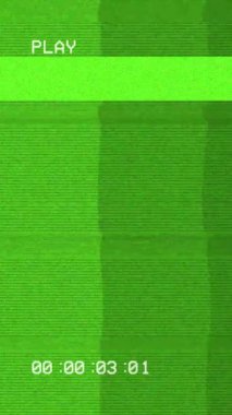 Vintage VHS (Video Home System) gürültü ve obje etkisini bozar. Eski bir kaset ya da eski bir TV 'de arıza var. Sinyal TV arızası yok.