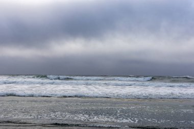 Güzel deniz manzarası ve okyanus.