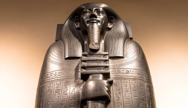 意大利 2021年5月 具有雕刻表面和象形文字的埃及石棺 公元前525年 — 图库照片