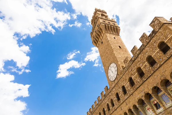 Florencja Włochy Wieża Starego Pałacu Palazzo Vecchio Błękitnym Niebem Odbiór — Zdjęcie stockowe