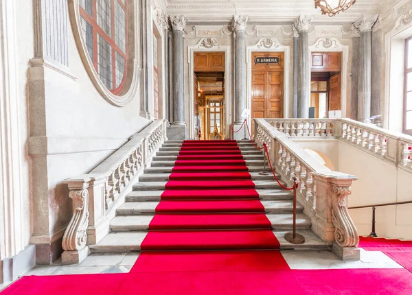Turín Italia Circa Enero 2022 Alfombra Roja Palacio Real Escalera —  Fotos de Stock