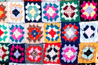 Çok renkli yün battaniye, geometrik arkaplan, retro dekoratif desen