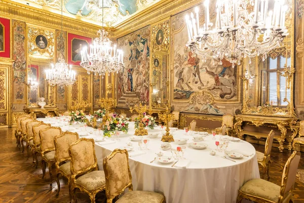 Torino Talya Nisan 2023 Kraliyet Sarayı Yemek Odası Lüks Zarif — Stok fotoğraf