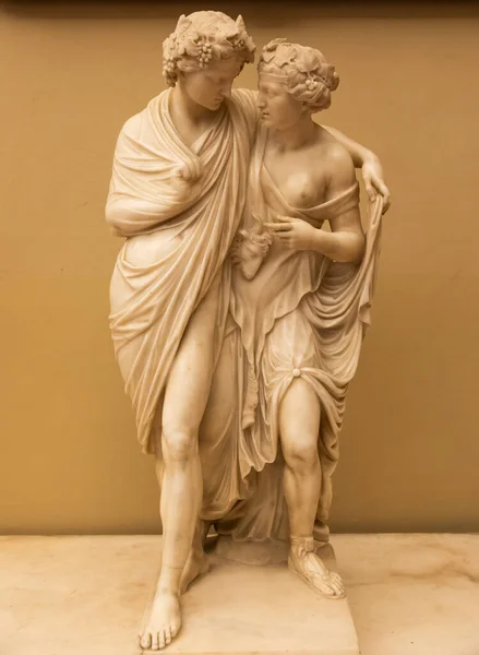 フローレンス イタリア 2023年6月27日 バッカスとアリアドネ フランチェスコ カラドリ 1777年 愛する像 古典的なロマンチックな彫刻 — ストック写真
