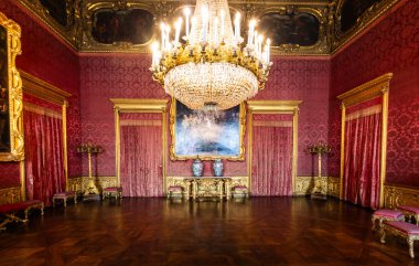 Torino, İtalya - 22 Nisan 2023: Kraliyet Sarayı İçişleri, Lüks Barok Binası, Tarihi Kale