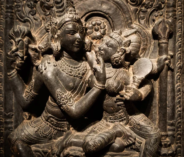 イタリア トリノ 2023年4月 東洋美術館 シヴァとパラヴァ 10世紀A ヒンドゥー教の宗教のために カップルは愛と献身のシンボルです セックスの伝統的な実践 タントラとカマストラ — ストック写真