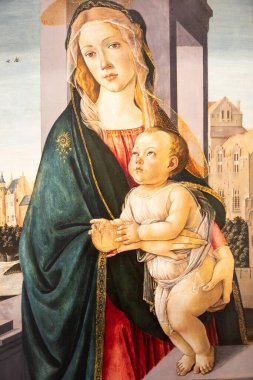 Torino, İtalya - 12 Aralık 2023: Madonna and Child, by Sandro Botticelli, ca 1490 - tempera on panel