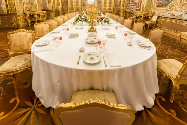 意大利都灵 2023年4月 王宫餐厅 奢华典雅的古代室内装饰 1860年左右 图库照片