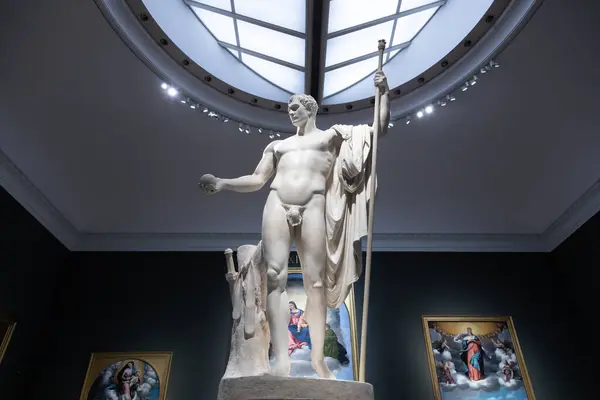 stock image Milan, Italy - 23 September 2023: Brera antique painting museum. The Napoleon statue by Antonio Canova, 1807