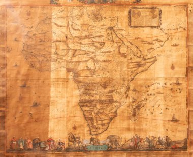 Cenova, İtalya - 8 Ağustos 2023: Spinola Sarayı. Antik harita, Avrupalılar tarafından 17. yüzyılın ortalarında bilinen Afrika 'yı gösteriyor. Keşif, haritalama, eski arkaplan.