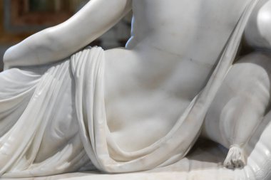 Roma, İtalya - 28 Aralık 2023: Venüs Victrix rolünde Paolina Borghese Bonaparte, heykeltıraş Antonio Canova, 1808 - beyaz mermer