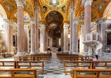 Cenova, İtalya - 8 Ağustos 2023: Annunziata Kilisesi - Bazilika della Santissima Annunziata - İtalya 'nın en güzel Katolik Kiliselerinden biri