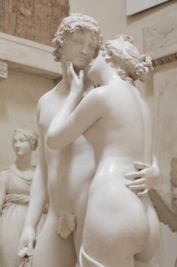 Possagno, İtalya - 22 Haziran 2023. Venüs ve Adonis, heykeltıraş Antonio Canova, 1794 - alçı
