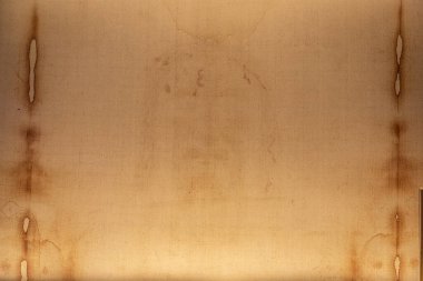 Torino, İtalya - Mayıs 2025: Kutsal İsa Kefeni - Sacra Sindone. Yüzün ayrıntıları kefenden etkilenmiş..