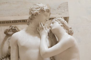 Possagno, İtalya - 22 Haziran 2023. Venüs ve Adonis, heykeltıraş Antonio Canova, 1794 - alçı