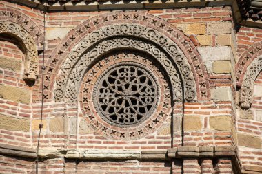 Krusevac şehir merkezi. Krusevac 'ın merkezinde bulunan Kosova Kahramanları Anıtı (Kosova Savaşı 1389). Sırbistan