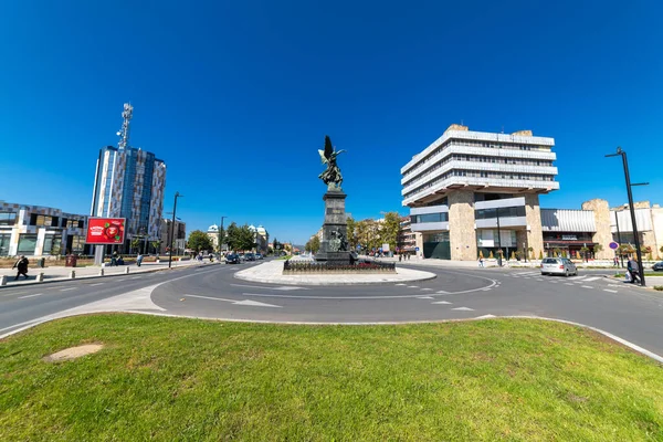 Filip Visnjic kör kemancı. Kosova Kahramanları Anıtı Anıtı 'nın ayrıntıları Krusevac' ın merkezinde (Kosova Savaşı 1389). Sırbistan