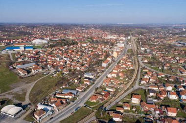 Sırbistan 'ın Kolubarski diskinde yer alan Lajkovac' ın Hava Aracı Görünümü