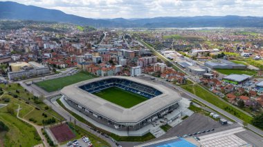 Stadyum Lagator, Loznica 'nın Hava Aracı Manzarası, Sırbistan' ın Macva diskinde şehir