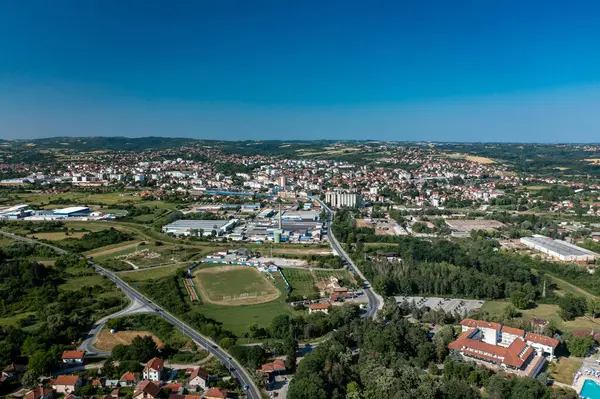 Mladenovac, Sumadija, Orta Sırbistan. Şehrin Hava Aracı Görünümü