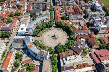 İngiltere ve Sırbistan 'da kentin insansız hava aracı görüntüsü