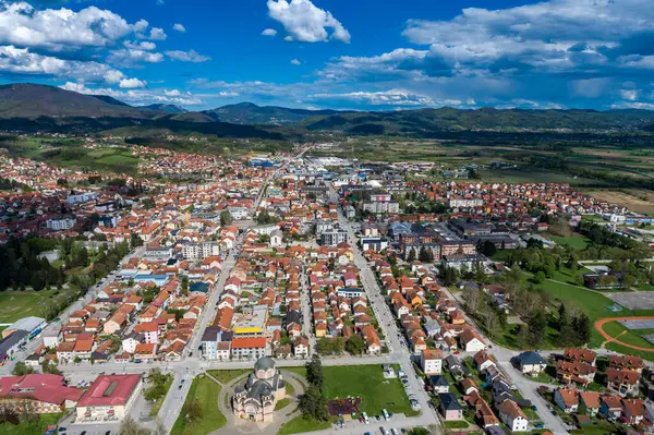 Pozega Uzicka ve panorama drone Sırbistan 'ın havadan görüntüsü