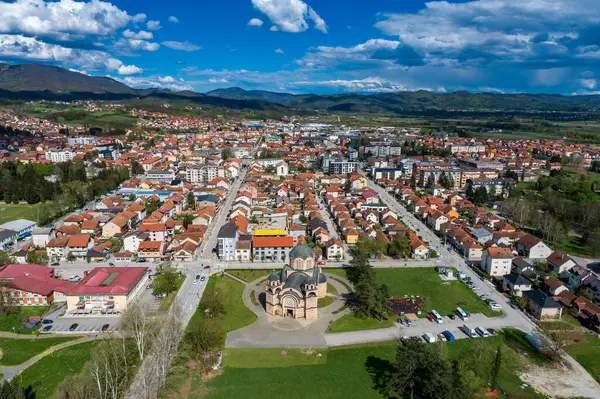 Pozega Uzicka ve panorama drone Sırbistan 'ın havadan görüntüsü