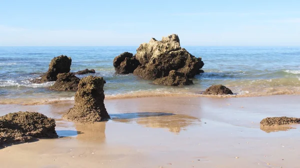 在波尔图 葡萄牙的沃的海滩 岩石的细节 — 图库照片