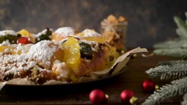 Bolo do Rei ya da Kralın Pastası, Noel, Karnaval ya da Mardi Gras için yapıldı..