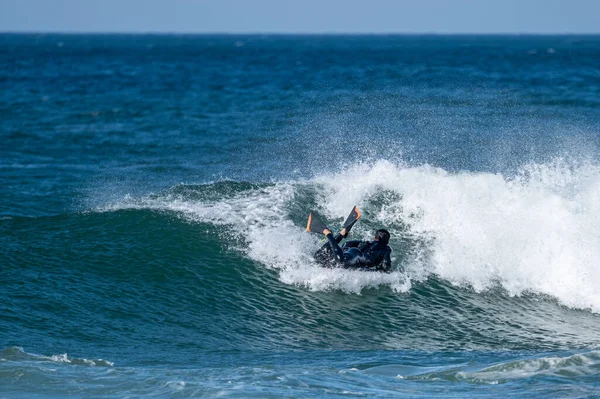 Bodyboarder Surfen Oceaan Golf Een Zonnige Winterdag — Stockfoto