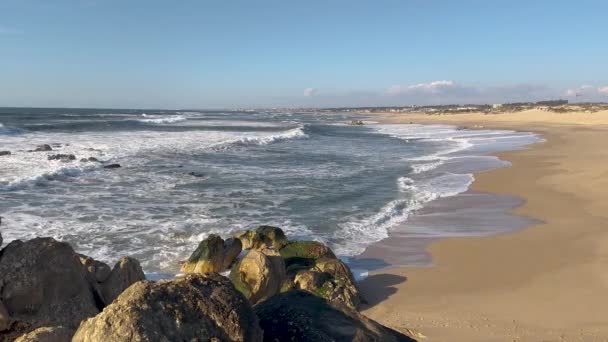 Vista Del Paisaje Marino Desde Iglesia Senhor Pedra Playa Miramar — Vídeos de Stock