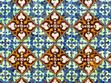 Eski geleneksel Portekiz azulejos, boyalı seramik döşeme.