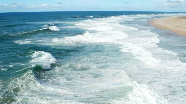 Σεζόν Στην Παραλία Κύματα Nazare Πορτογαλία — Φωτογραφία Αρχείου