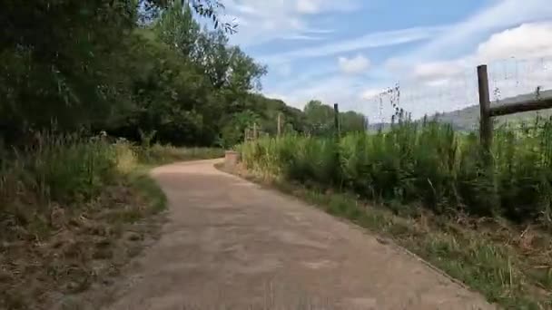 Standpunkt Des Fahrradfahrens Ecovia Arda Bei Arouca Portugal Mit Weitem — Stockvideo